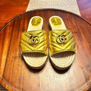 Gorgeous Gold Gucci Sandals